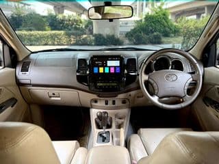 Toyota FORTUNER 3.0 V 4WD AT ปี 2007 จด 08 - image blurred placeholder