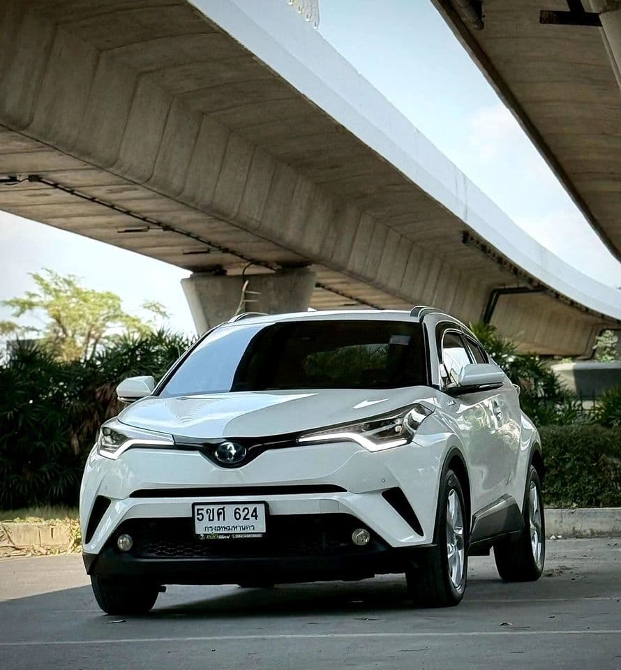 Toyota C-HR 1.8 Hybrid High AT. 2018 Registered 2019