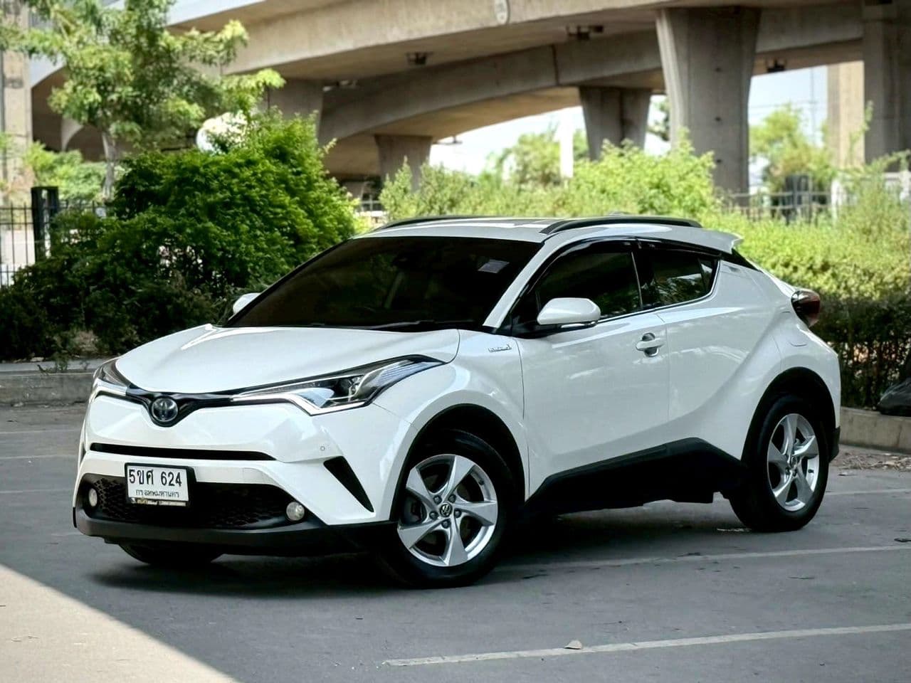 Toyota C-HR 1.8 Hybrid High AT. 2018 Registered 2019
