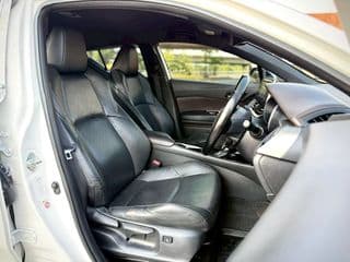 Toyota C-HR 1.8 Hybrid High AT. 2018 Registered 2019 - image blurred placeholder