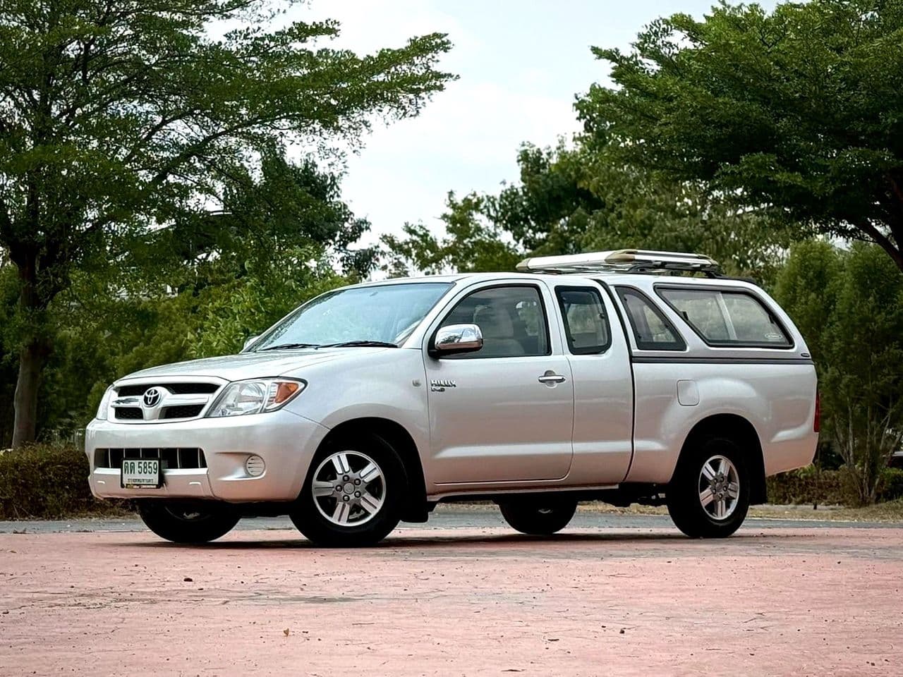 Toyota HILUX VIGO 2.5 E Extra Cab MT. 2006