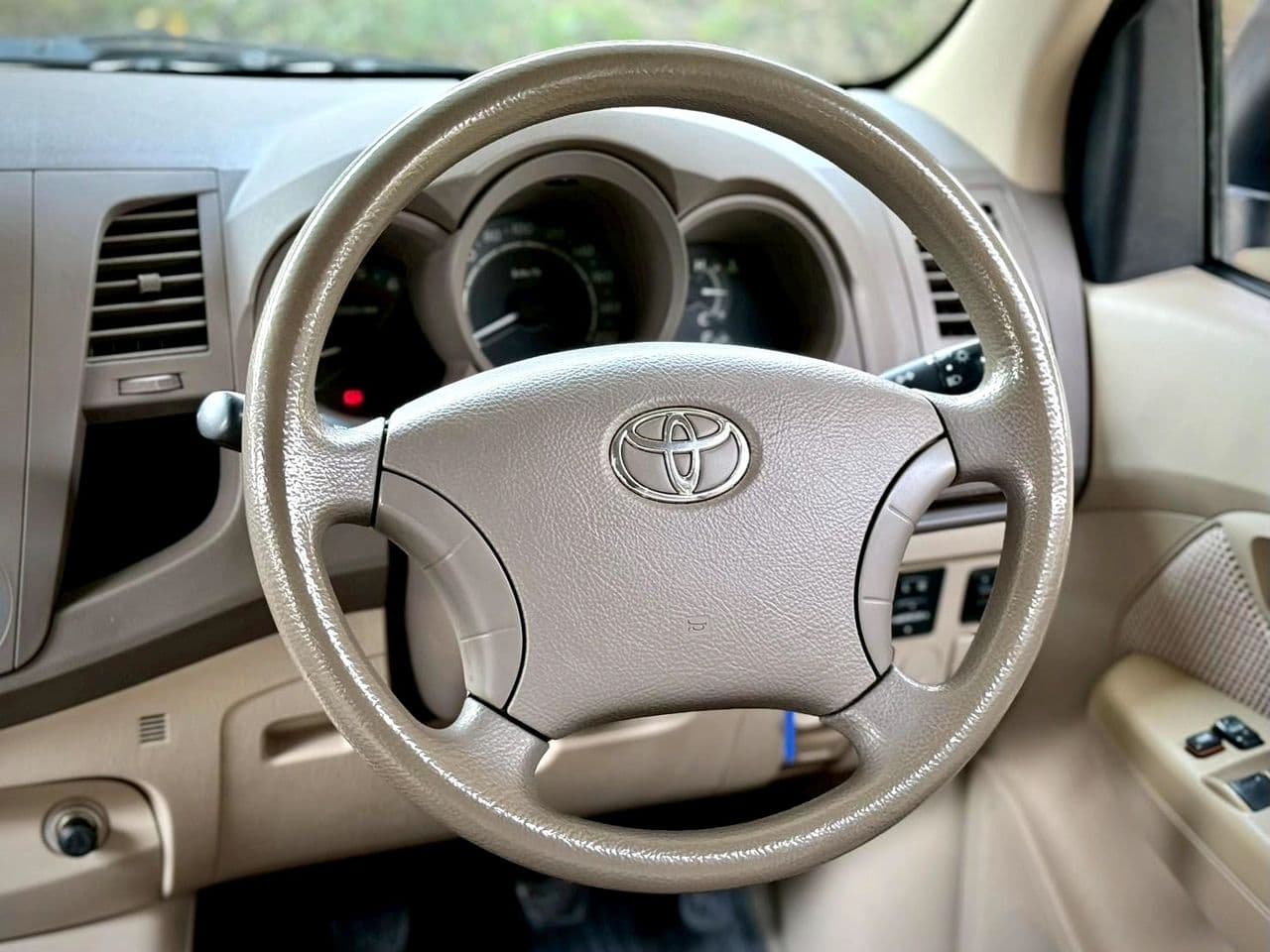 Toyota HILUX VIGO 2.5 E Extra Cab MT. 2006