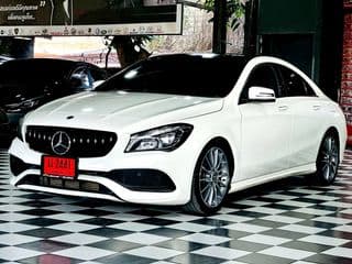 2018 Benz CLA250 2.0 AMG Dynamic - image blurred placeholder