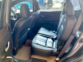 ปี 2016 HONDA BR-V 1.5 SV A/T - image blurred placeholder