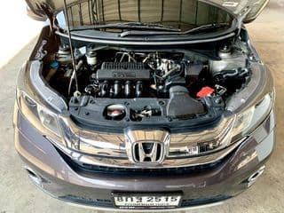 ปี 2016 HONDA BR-V 1.5 SV A/T - image blurred placeholder