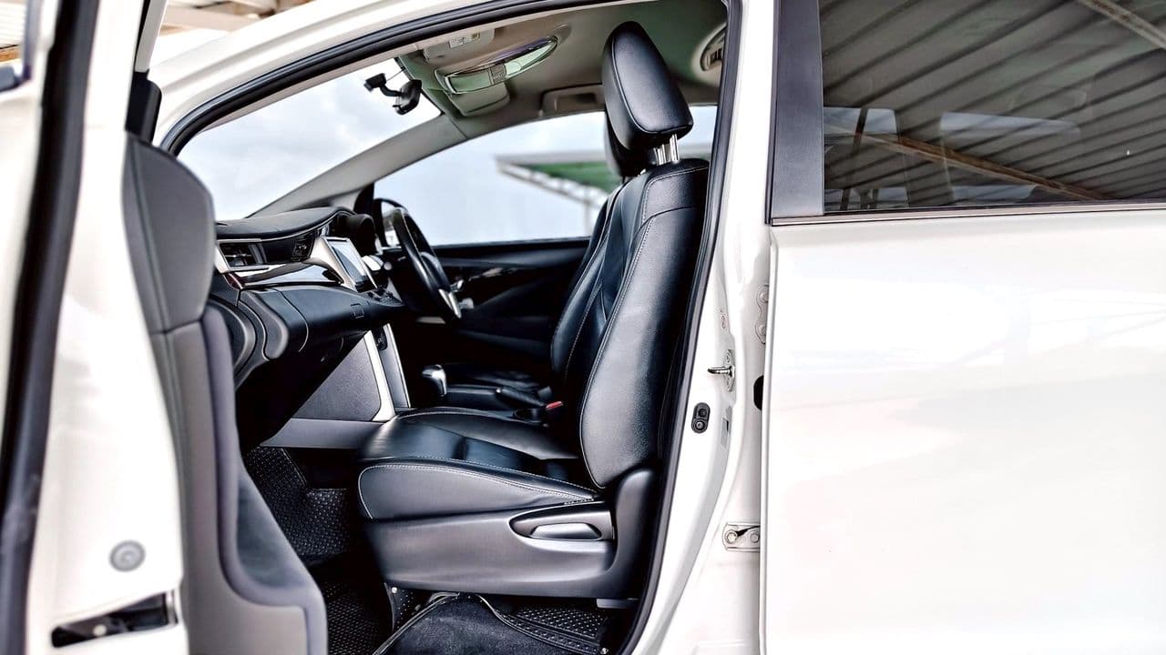 2018 Toyota Innova 2.8V A/T