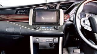 2018 Toyota Innova 2.8V A/T - image blurred placeholder