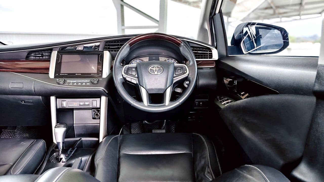 2018 Toyota Innova 2.8V A/T