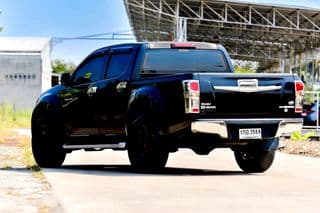 2013 Isuzu D-max hilander 3.0 Ddi VGS Z-Preztise M/T - image blurred placeholder