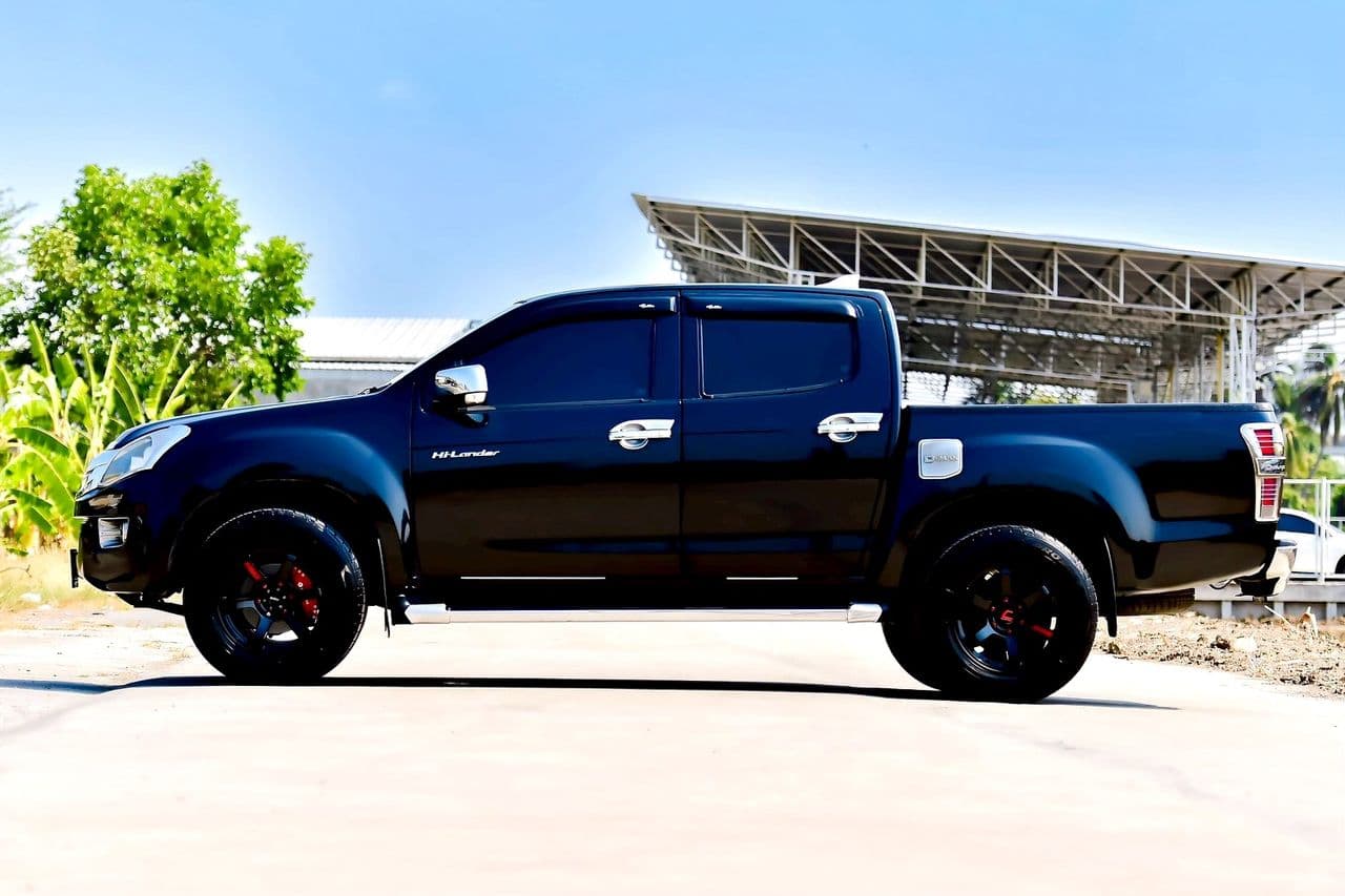 2013 Isuzu D-max hilander 3.0 Ddi VGS Z-Preztise M/T