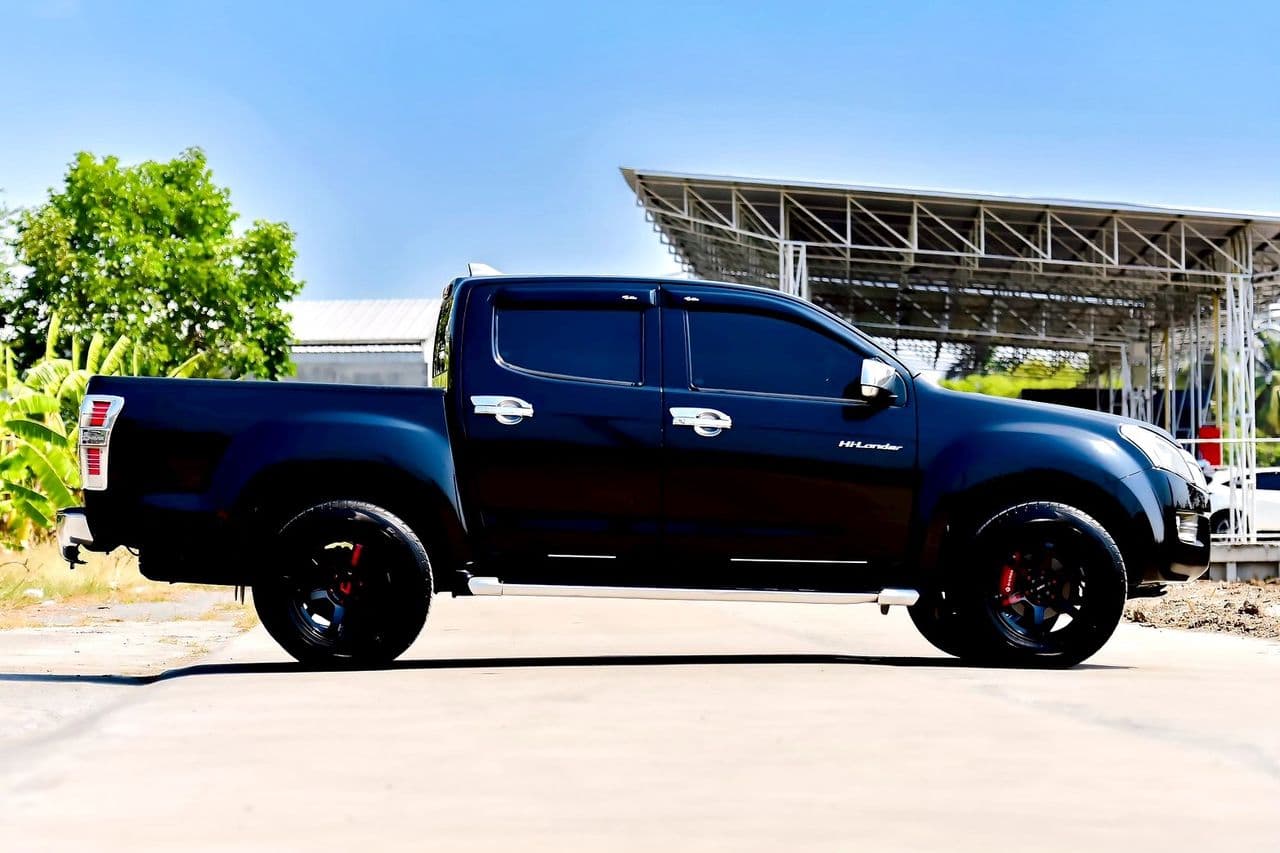 2013 Isuzu D-max hilander 3.0 Ddi VGS Z-Preztise M/T