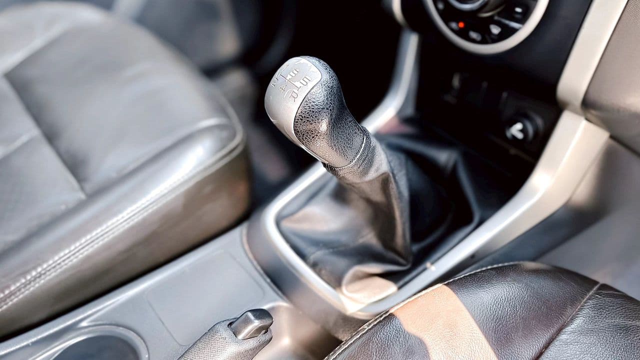 2013 Isuzu D-max hilander 3.0 Ddi VGS Z-Preztise M/T