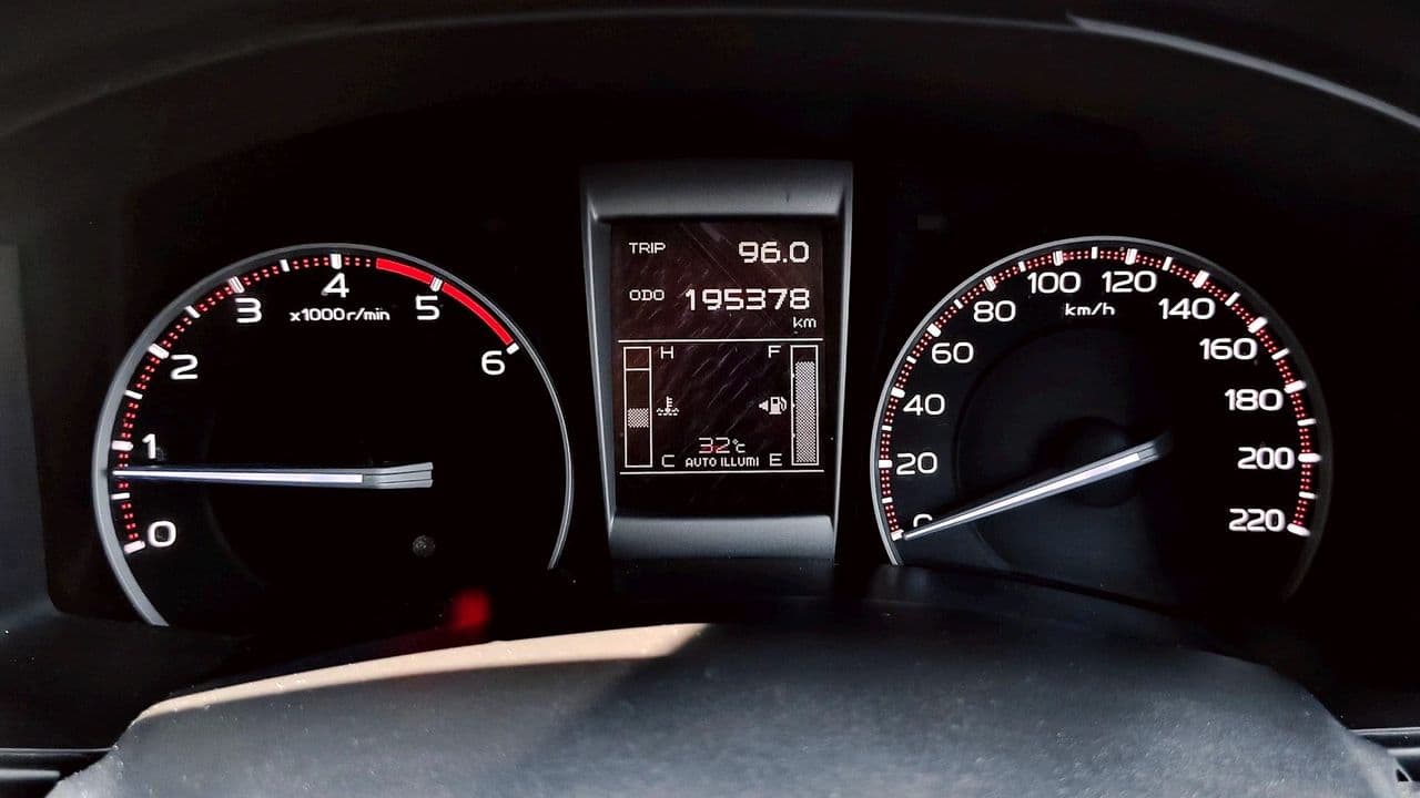 2013 Isuzu D-max hilander 3.0 Ddi VGS Z-Preztise M/T