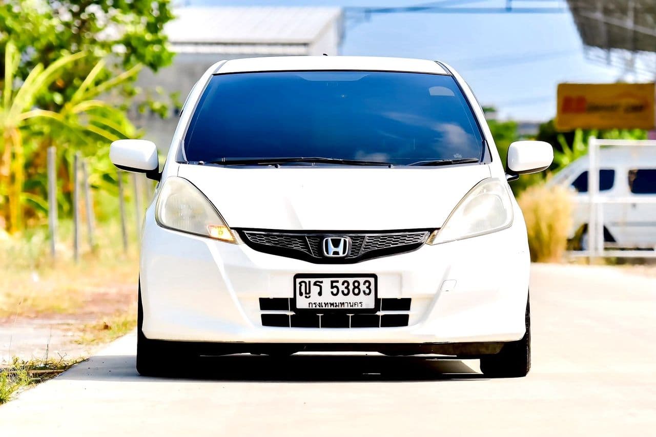 2011 Honda Jazz 1.5 S i-VTEC แฮทช์แบ็ก A/T