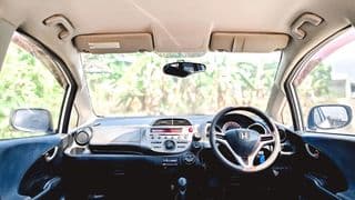 2011 Honda Jazz 1.5 S i-VTEC แฮทช์แบ็ก A/T - image blurred placeholder