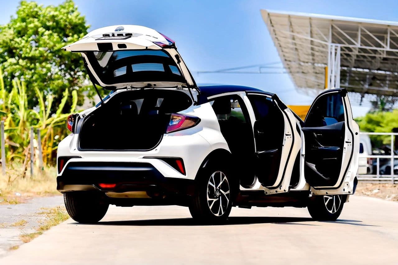 2019 TOYOTA C-HR 1.8 Hybrid High TOP A/T