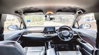 2019 TOYOTA C-HR 1.8 Hybrid High TOP A/T - image blurred placeholder