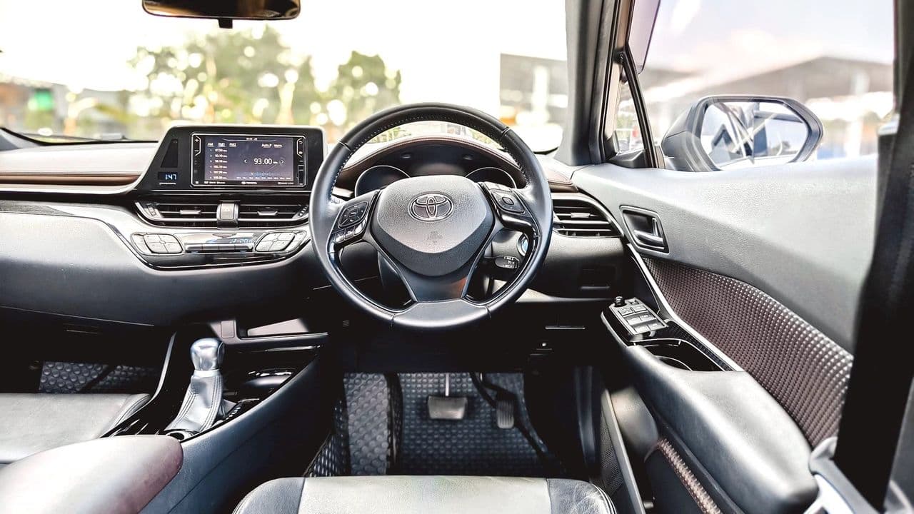 2019 TOYOTA C-HR 1.8 Hybrid High TOP A/T