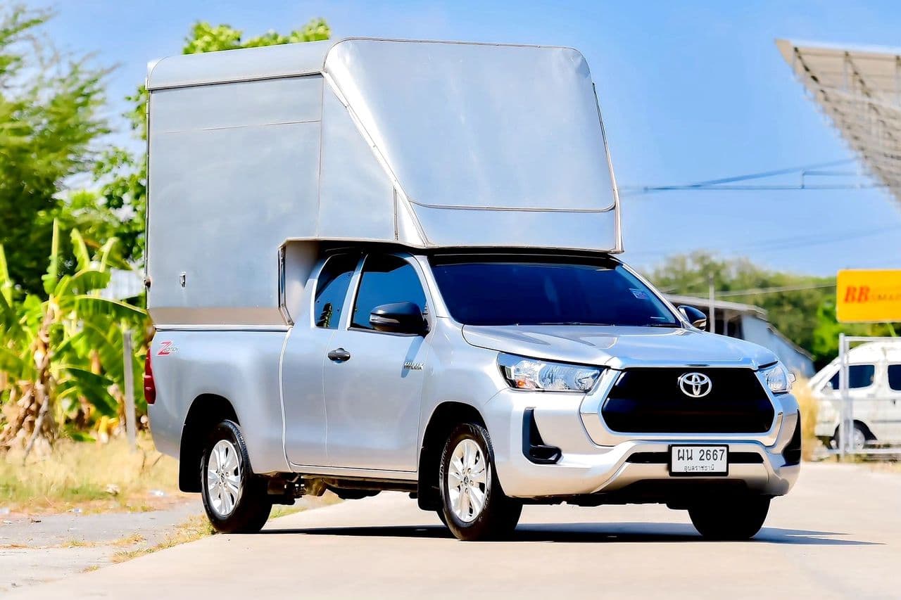 2021 TOYOTA Hilux Revo Smart Cab 2.4 6M/T