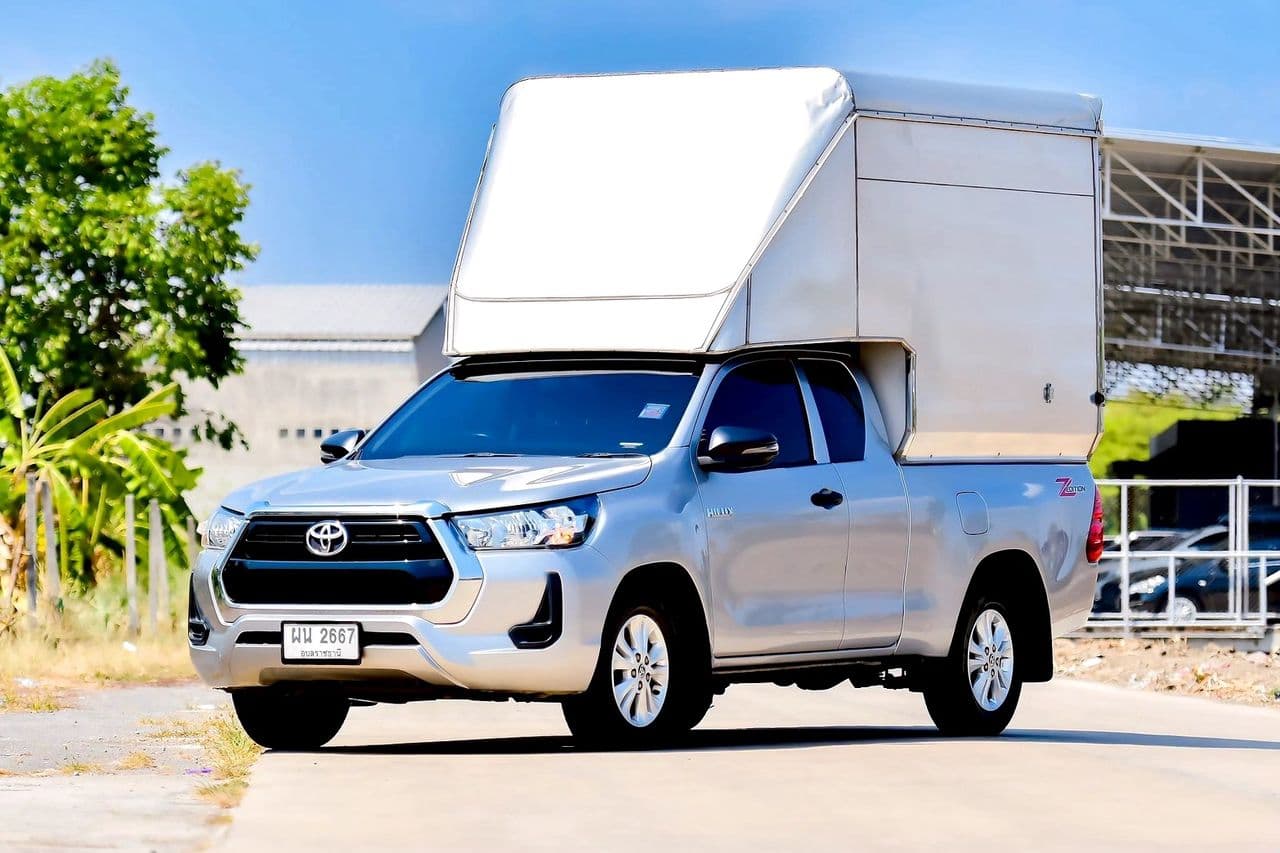 2021 TOYOTA Hilux Revo Smart Cab 2.4 6M/T