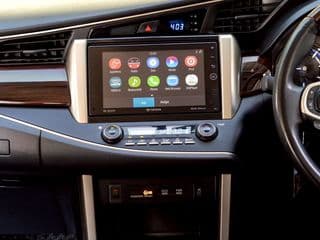 2017 TOYOTA INNOVA CRYSTA 2.8 V - image blurred placeholder