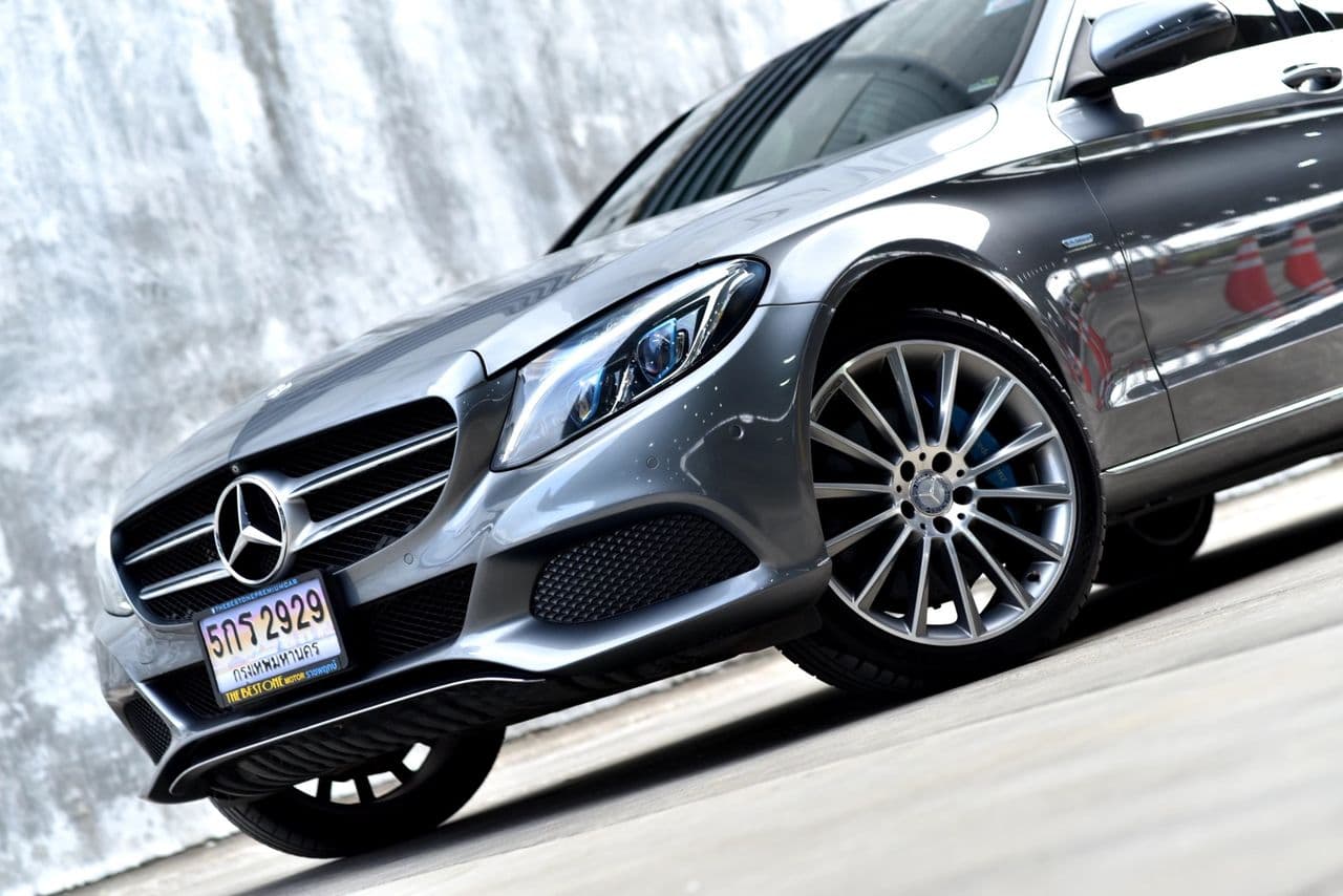 ปี 2017 Benz C350e AMG Dynamic W205