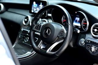 ปี 2017 Benz C350e AMG Dynamic W205 - image blurred placeholder