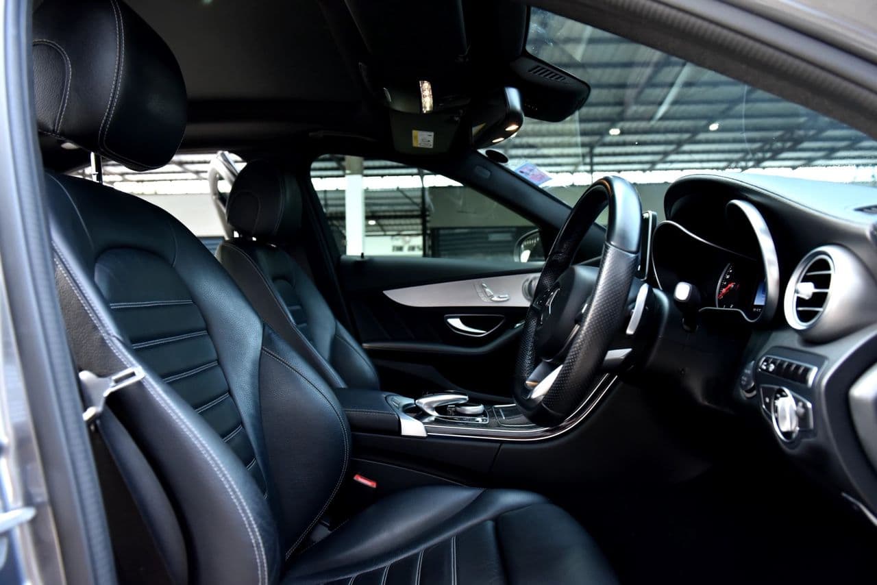 ปี 2017 Benz C350e AMG Dynamic W205