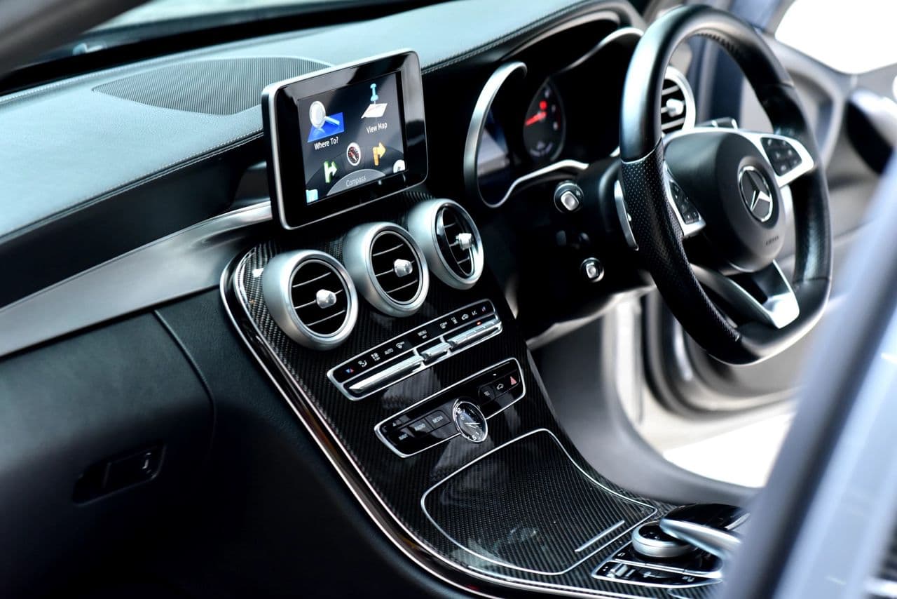 ปี 2017 Benz C350e AMG Dynamic W205