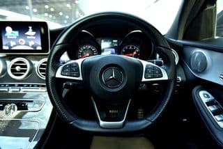 ปี 2017 Benz C350e AMG Dynamic W205 - image blurred placeholder