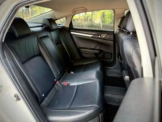 2016 Honda CIVIC FC 1.8 EL AT - image blurred placeholder