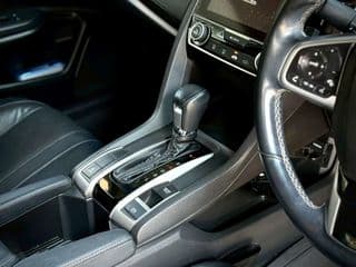 2016 Honda CIVIC FC 1.8 EL AT - image blurred placeholder