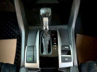 2016 Honda CIVIC FC 1.8 EL AT - image blurred placeholder