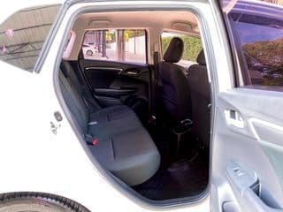 2021 Honda JAZZ 1.5 S M/T - image blurred placeholder