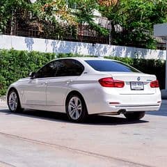 2017 BMW 330e 2.0 Iconic (CKD) F30 - image blurred placeholder