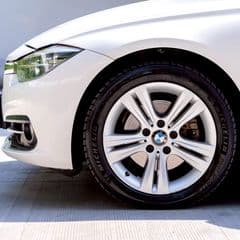 2017 BMW 330e 2.0 Iconic (CKD) F30 - image blurred placeholder