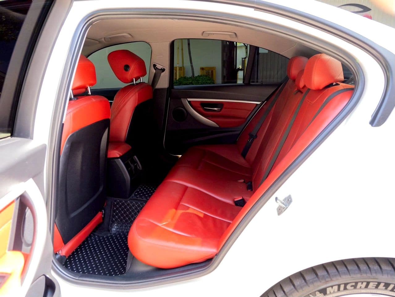 2017 BMW 330e 2.0 Iconic (CKD) F30