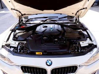 2017 BMW 330e 2.0 Iconic (CKD) F30 - image blurred placeholder