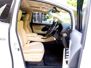 2015 TOYOTA VELLFIRE 2.5 Hybrid (ชุดแต่ง LEXUS LM300) - image blurred placeholder