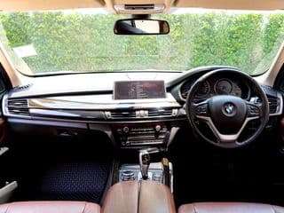 BMW X5 ปี 2014 2.0 sDrive25d Pure Experience (F15) - image blurred placeholder
