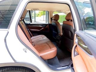 BMW X5 ปี 2014 2.0 sDrive25d Pure Experience (F15) - image blurred placeholder