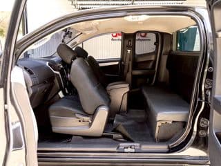 2017 isuzu D-MAX ALL NEW BLUE POWER SPACE CAB Hi-Lander 1.9 Ddi - image blurred placeholder