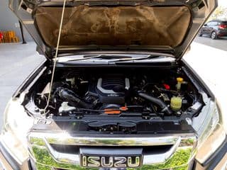 2017 isuzu D-MAX ALL NEW BLUE POWER SPACE CAB Hi-Lander 1.9 Ddi - image blurred placeholder