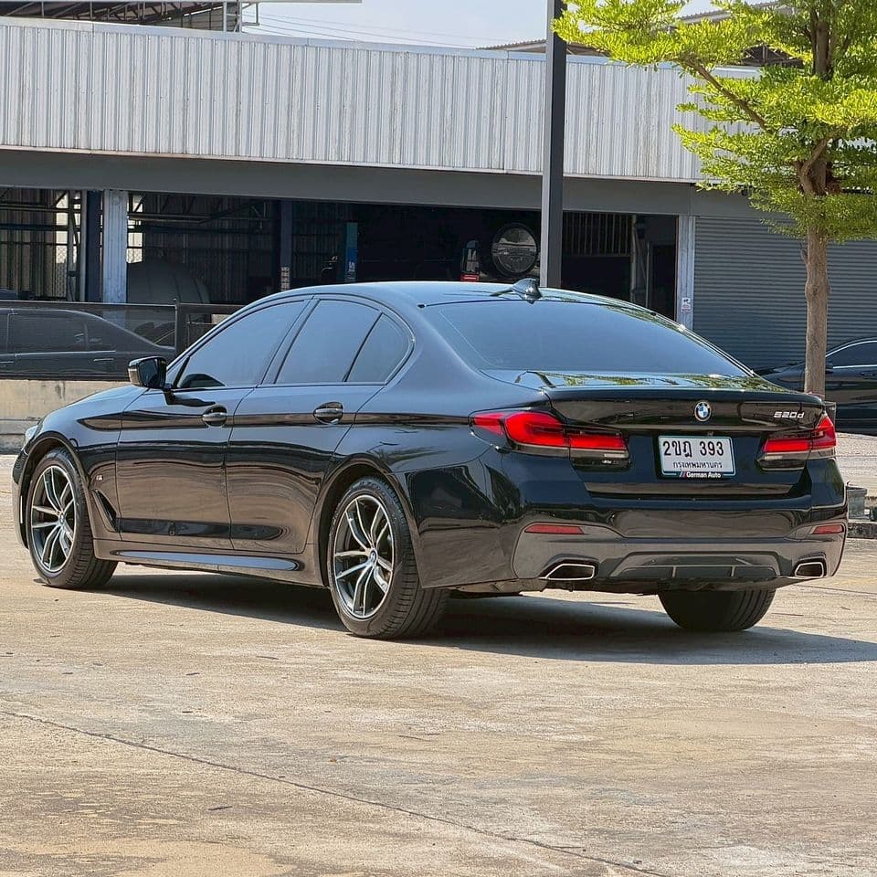 2021 BMW 520d 2.0 M Sport (G30) LCI (CKD)