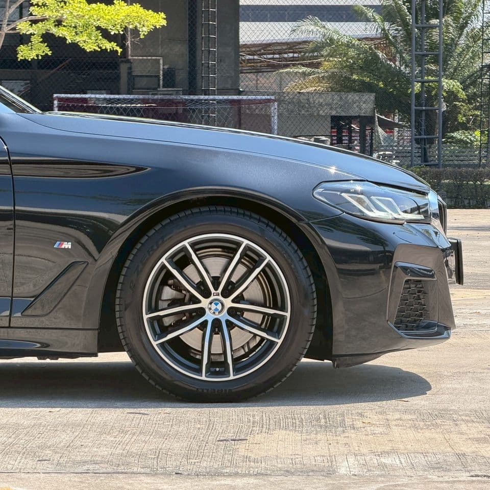 2021 BMW 520d 2.0 M Sport (G30) LCI (CKD)