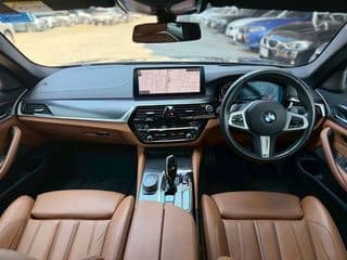 2021 BMW 520d 2.0 M Sport (G30) LCI (CKD) - image blurred placeholder