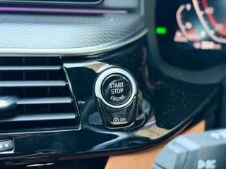 2021 BMW 520d 2.0 M Sport (G30) LCI (CKD) - image blurred placeholder