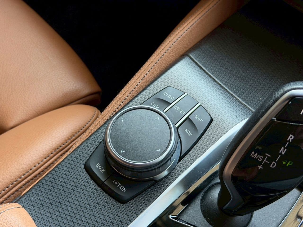 2021 BMW 520d 2.0 M Sport (G30) LCI (CKD)