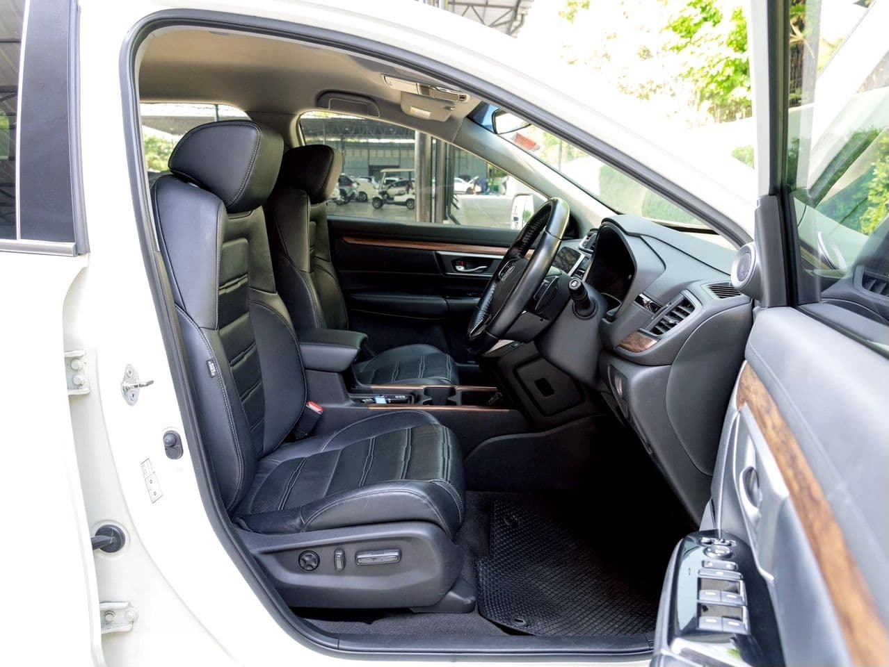 2017 HONDA CR-V 1.6 TD-EL AWD (7 ที่นั่ง)