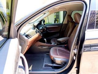 2020 BMW X1 2.0 sDrive20d xLine LCI (CKD) - image blurred placeholder